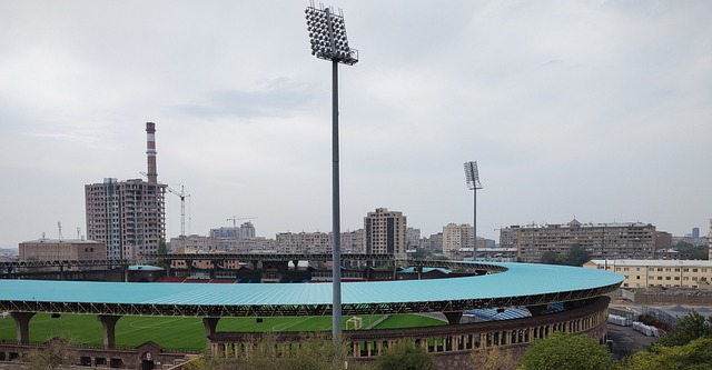 根据两队的 根据两队的