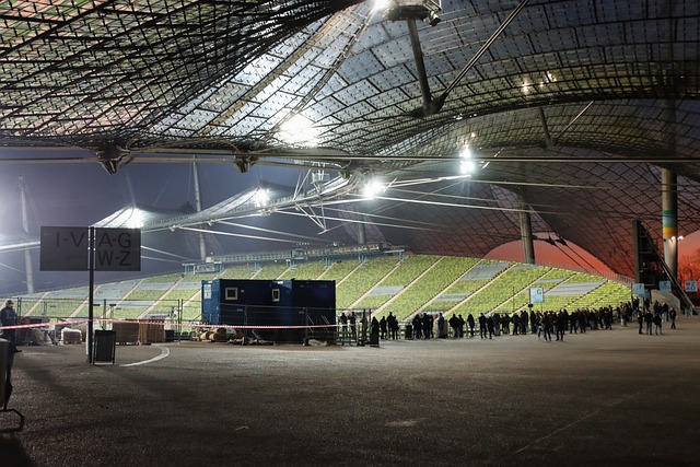 通過數據驅 通過數據驅